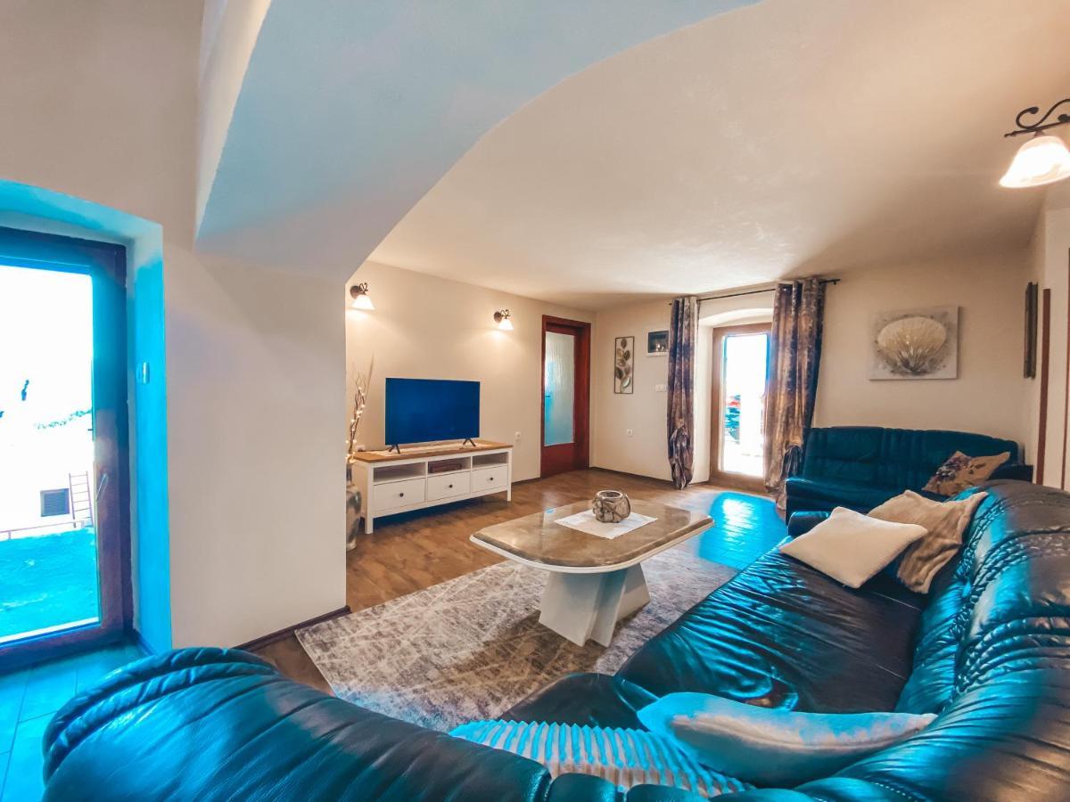 Holiday Home Istra Пломин Екстериор снимка