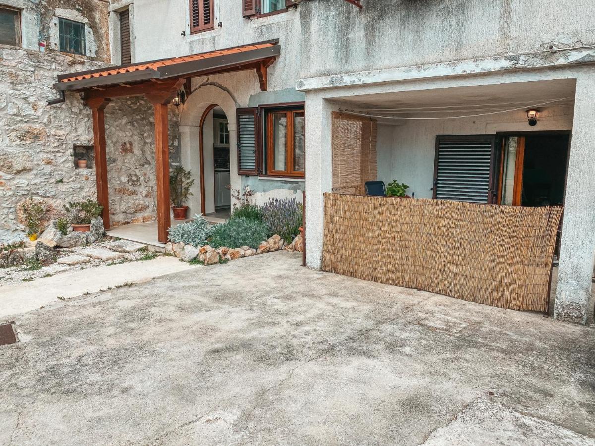 Holiday Home Istra Пломин Екстериор снимка